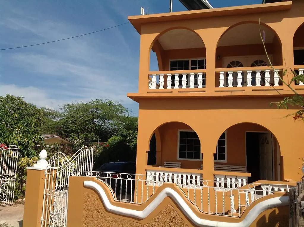 Brytan Villa Treasure Beach